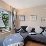 Schoenes Maritimes Haus Апартаменти