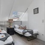 Schoenes Maritimes Haus Bremen