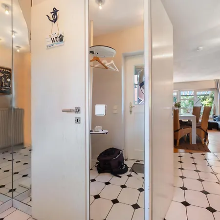 Schoenes Maritimes Haus *