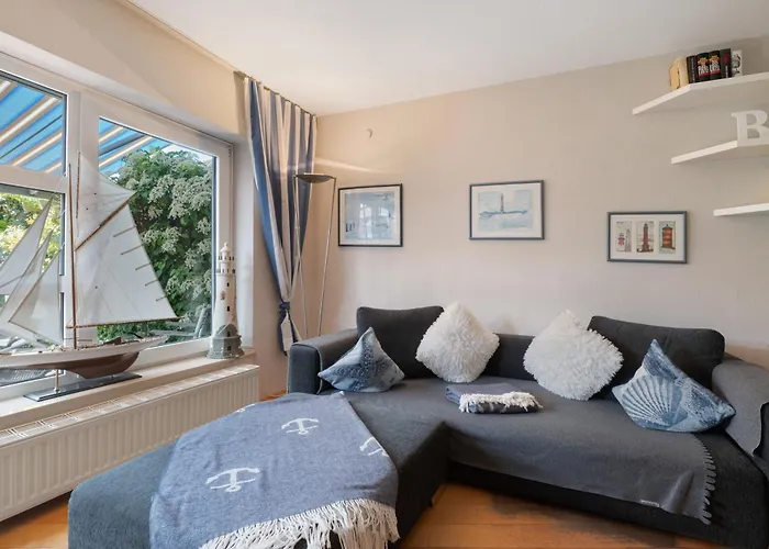 Schoenes Maritimes Haus Apartament